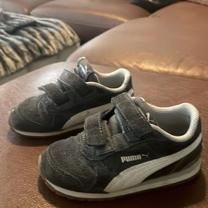 Toddler Size 8 Grey Pumas